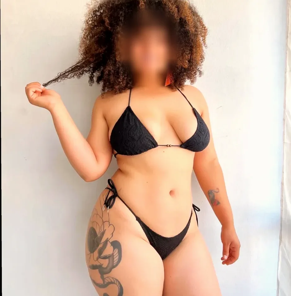 Emma, 30
