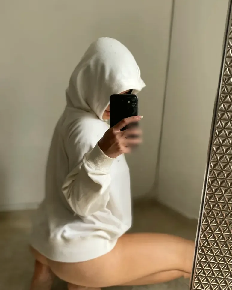Grace, 23