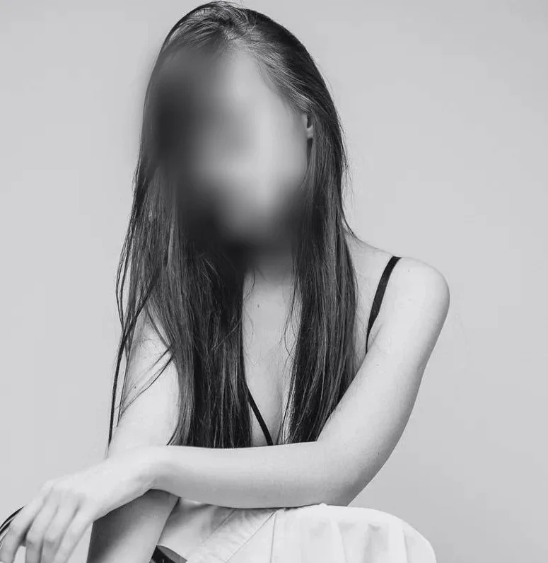 Harleen, 19