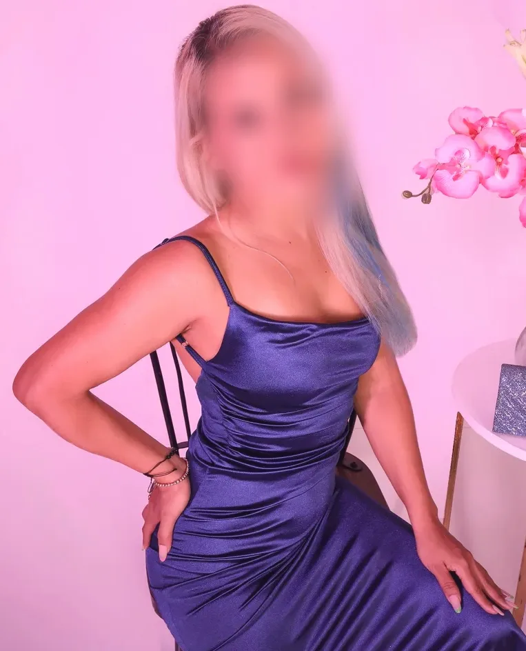 Mariam, 36
