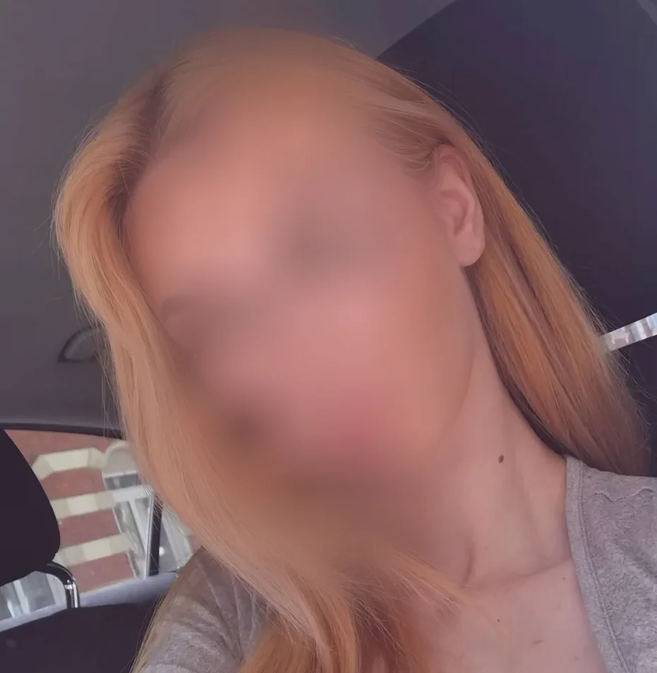 Mila, 20