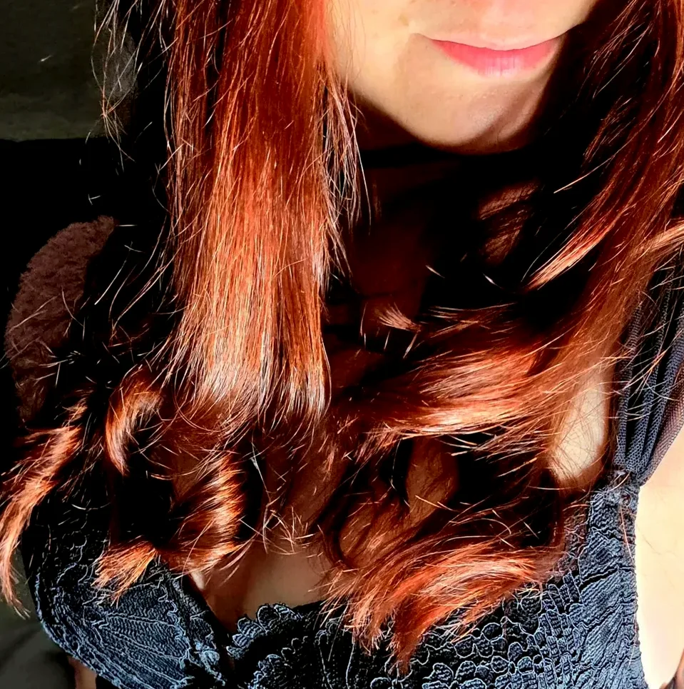 Zoe, 29